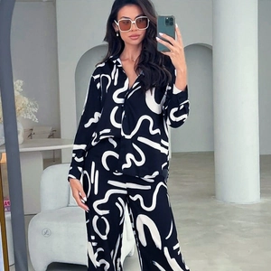 Women Abstract Graffiti Printed Satin Loungewear Long Sleeve Shirt And Pants Casual Pajama Top And Bottom Home Suit