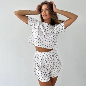 Ensemble de Détente Imprimé en Maille Nervurée pour Femmes Haut Court à Manches Courtes et Bas Pyjama Mode Été