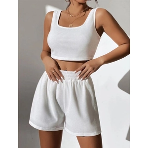 Ensemble blanc pour femme en maille gaufre avec crop top à col carré et short taille haute