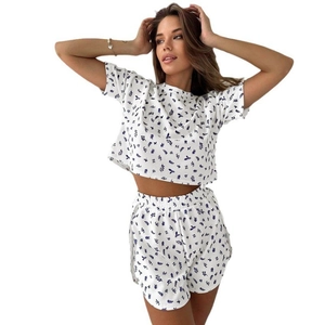 Ensemble d'été 2 pièces pour femme avec imprimé feuilles, haut court et short taille haute