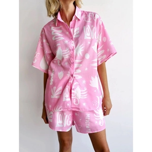 Women's pink two-piece summer set with artistic letter print and casual loose fit