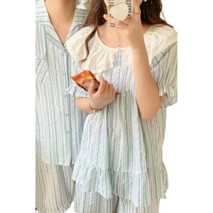Ensemble pyjama de couple à rayures vertes et blanches avec col en dentelle