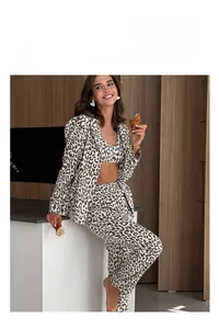 Elegante set pigiama tre pezzi in cotone leopardato con giacca a maniche lunghe e pantaloni
