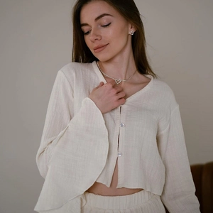 Elegant silver heart jewelry set with cotton pajamas for a sophisticated lifestyle look