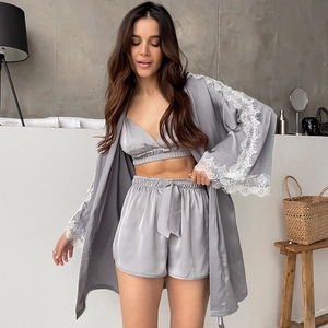 Damen Satin Loungewear Morgenmantel Cami Und Shorts Top And Bottom Spitzenbesatz Nachtwäsche Schlafanzug Luxuriös V-Ausschnitt Nachthemd