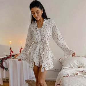 Ensemble pyjama floral en coton pour femme avec robe à volants et short en blanc et rouge