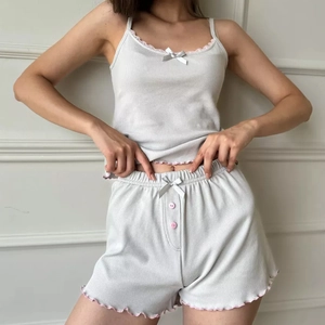 Haut Camisole Côtes Gris Femme Et Short Tenue Loungewear Avec Bordure Laitue Rose Décoration Nœud Dentelle Pyjama Maison