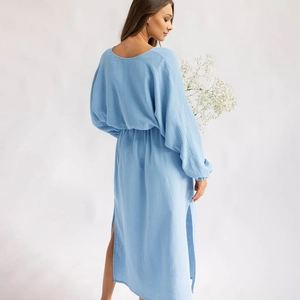 Accappatoio in cotone azzurro con maniche lunghe e vita elastica per abbigliamento donna