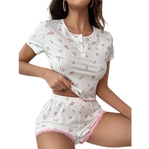 Damen Sommer Schlafanzug Set mit Blumenmuster Spitze Weiß Kurzarm Oberteil und Shorts