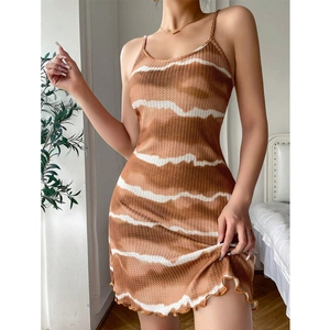 Sexy U-Ausschnitt Tie-Dye Mini-Unterkleid mit braun-weißem Waffelgewebe-Struktur