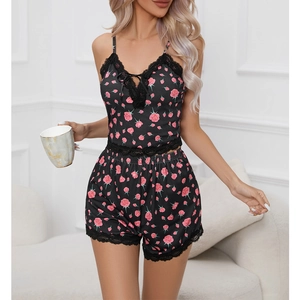 Ensemble pyjama 2 pièces pour femme avec dentelle et motif floral rose sur noir