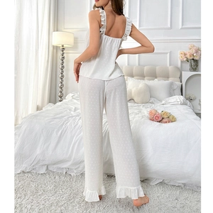 Ensemble pyjama blanc sans manches avec bordure en dentelle et texture jacquard à pois