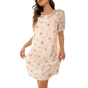 Dolce camicia da notte floreale in pizzo beige chiaro con cotone morbido per l'estate