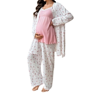 Set pigiama premaman 3 pezzi floreale con canotta, cardigan e pantaloni in rosa e bianco