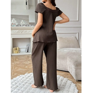 Ensemble pyjama marron col en V avec dentelle, haut manches courtes et pantalon large