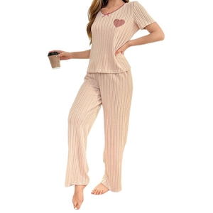 Ensemble de pyjama rose à rayures pour femme avec haut à manches courtes et pantalon