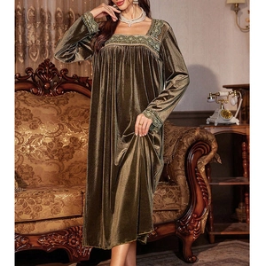 Camicia da notte vintage in velluto a maniche lunghe con scollo a quadrato