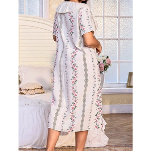 Floral print plus size nightdress with ruffle collar and pink rose patterns in white