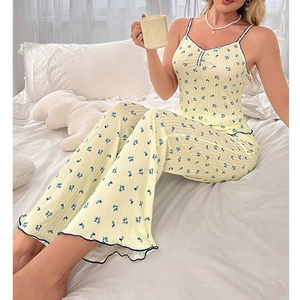 Ensemble pyjama deux pièces pour femme à motif floral en maille côtelée pour l'été