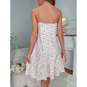Camicia da notte floreale da donna con bordo rosa e orlo a balze vista posteriore