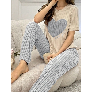 Women's Comfortable Polyester Ribbed Pajama Top And Bottom Set Autumn Heart Print Round Neck Home Wear Loungewear