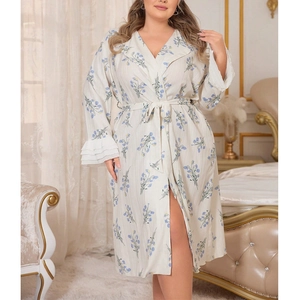 Robe de nuit élégante à col en V avec imprimé floral, poignets volantés et ceinture à nouer