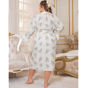 Robe de nuit élégante à fleurs col en V avec ceinture et poignets à volants pour femmes