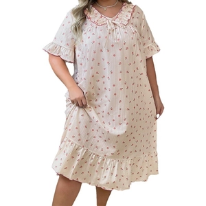 Nuisette fleurie avec col claudine à lacets et manches à volants pour femmes