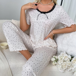 Pyjama à pois avec bordure en dentelle, col rond et pantalon long confortable