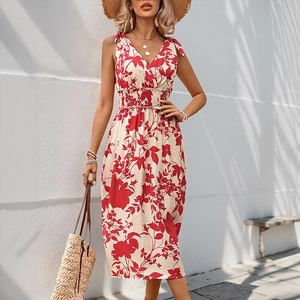 Robe d'été bohème à fleurs pour femme avec taille smockée et imprimé floral rouge