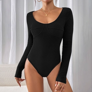 Body Femme Sexy Manches Longues en Maille Côtelée Avec Coutures Style Corset Col Rond Profond Coupe Slim Noir