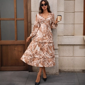 Elegant French V-Neck Long Sleeve Animal Print Maxi Dress With Slit Tiered Hem For Women Vacation Viscose Blend Long Dress