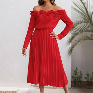 Robe Midi Plissée Rouge à Épaules Dénudées Style Français Avec Volants Manches Longues Élégante Taille Haute Femme