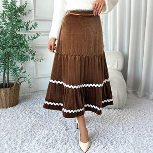 Jupe Midi Vintage en Velours Marron pour Femmes Jupe Patchwork en Ligne A à Étages Avec Bordure Croquet Blanc Automne Hiver