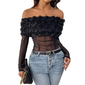 Französischer schulterfreier Mesh-Body mit 3D-Rosenblüten und langen Ärmeln für Damen