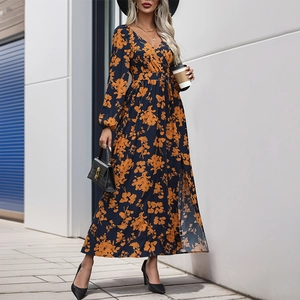 Élégante Robe Maxi à Manches Longues Imprimé Floral Col en V Taille Haute Fente Latérale Robe Longue Trapèze pour l'automne