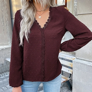 Blouse élégante rouge bordeaux à pois suisses avec dentelle et col en V pour femmes