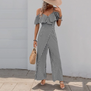 Combinaison pantalon rayée noir et blanc à épaules dénudées et jambes larges