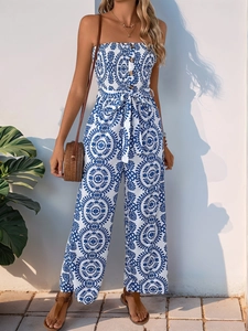 Combinaison bustier d'été bleu et blanc avec ceinture et pantalon à jambes larges