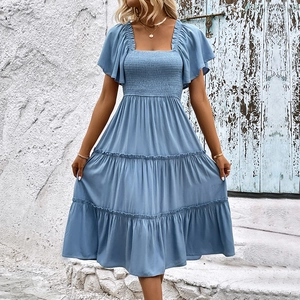 Robe Midi Été Femme Smockée Jupe à Étages Col Carré Manches Volantées Couleur Unie Élégante Bohème Viscose