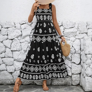 Robe longue évasée à imprimé paisley avec bretelles fines pour les vacances d'été
