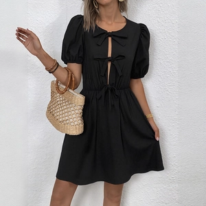 Robe Vintage à Manches Bouffantes et Nœud Papillon Été Rétro Col Rond Ajourée Ligne A Manches Courtes Décontractée Vacances