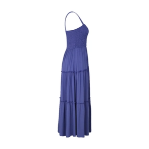 Détail du bustier smocké et jupon à volants sur robe longue violette sans manches