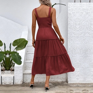 Robe midi rouge bordeaux à volants sans manches avec dos smocké pour vacances d'été