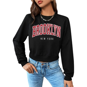 Black cropped sweatshirt with Brooklyn New York print and long sleeves for women