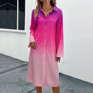 Elegante abito a camicia autunnale a maniche lunghe con sfumatura e colletto classico