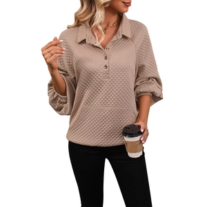 Sweat-shirt matelassé kaki pour femme avec col à revers et poche kangourou devant
