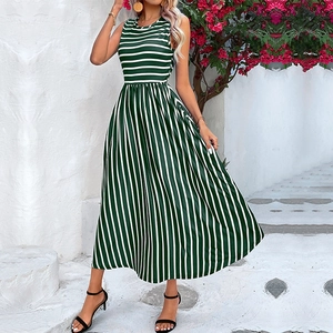 Abito lungo senza maniche a righe verde scuro e bianco con scollo rotondo