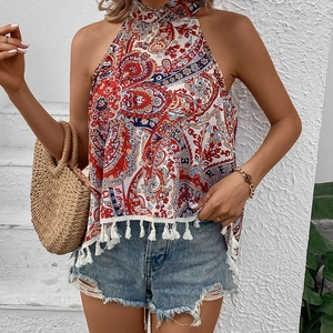 Haut licou ethnique à motif cachemire et franges blanches pour un style bohème
