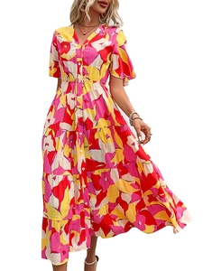 Robe longue d'été fleurie à col en V avec boutons pour les vacances des femmes